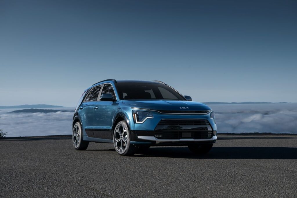 Kia da a conocer el precio y las características del Niro híbrido enchufable (PHEV) del 2024