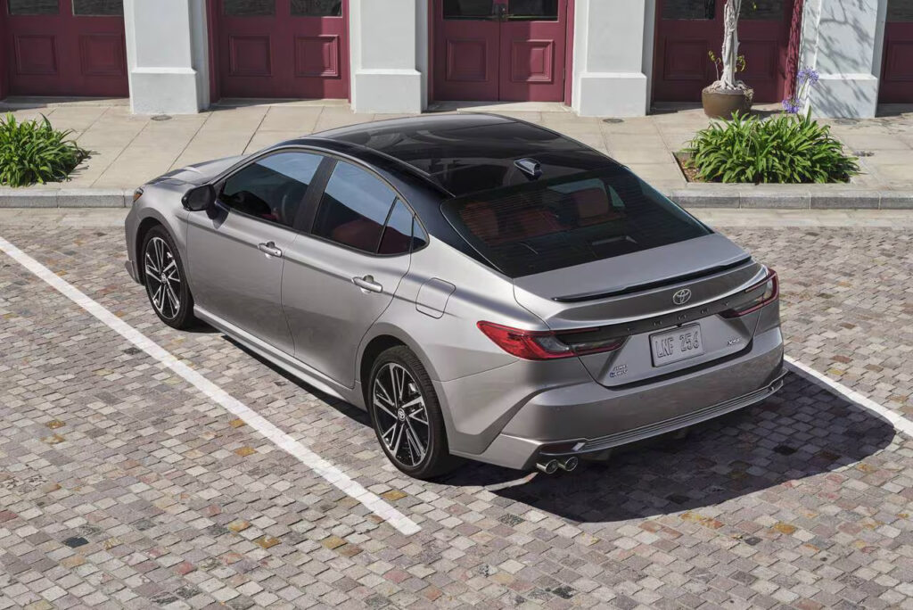 Prueba: Toyota Camry XSE AWD del 2025, el siempre fiable sedan del dia a dia